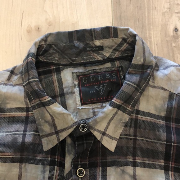 Guess plaid shirt - Picture 3 of 6